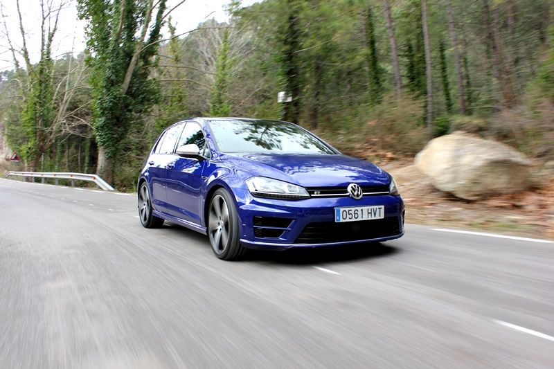 Volkswagen Golf R - foto:www.luxury360.es